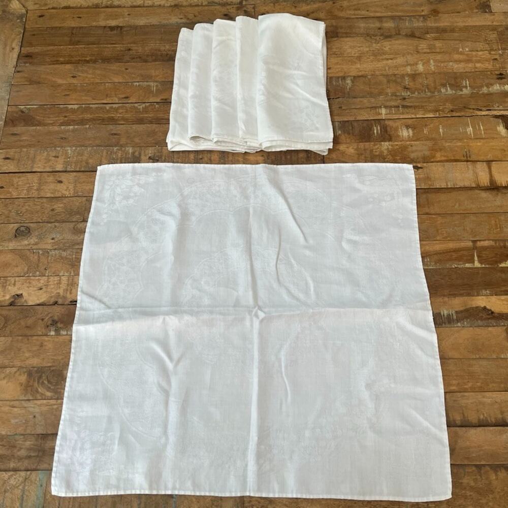 Damask Tonal Floral Jacquard Napkin Set (6) 21" x 21" White Linen